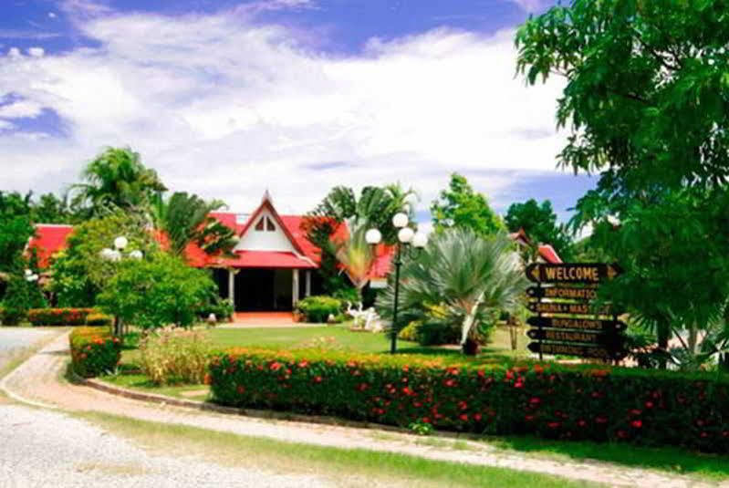 Naiharn Garden Villa Phuket Exterior photo