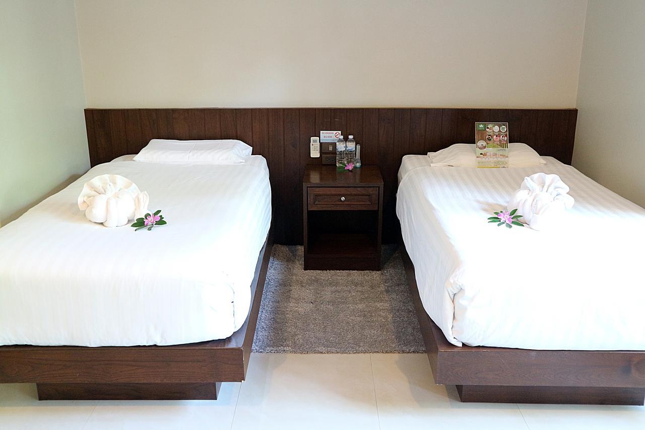 Naiharn Garden Villa Phuket Exterior photo