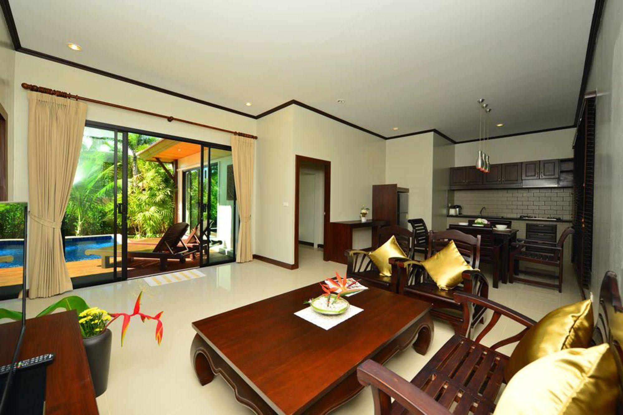 Naiharn Garden Villa Phuket Exterior photo